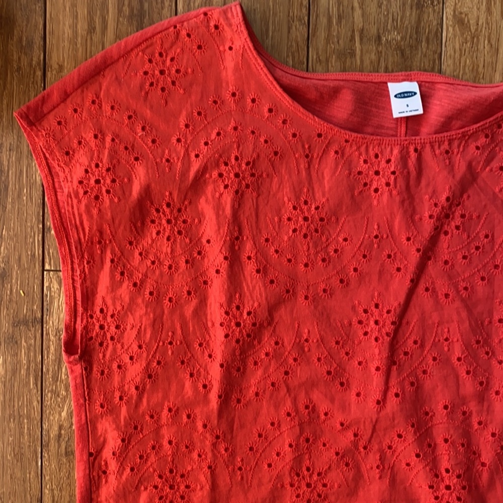 Old Navy Eyelet Tee Bundle - Red & Black - Picture 7 of 9